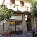 Ferienwohnung Fuer 2 Personen Ca 38 Qm In Barcelona-Gracia, Costa Brava Costa Del Maresme