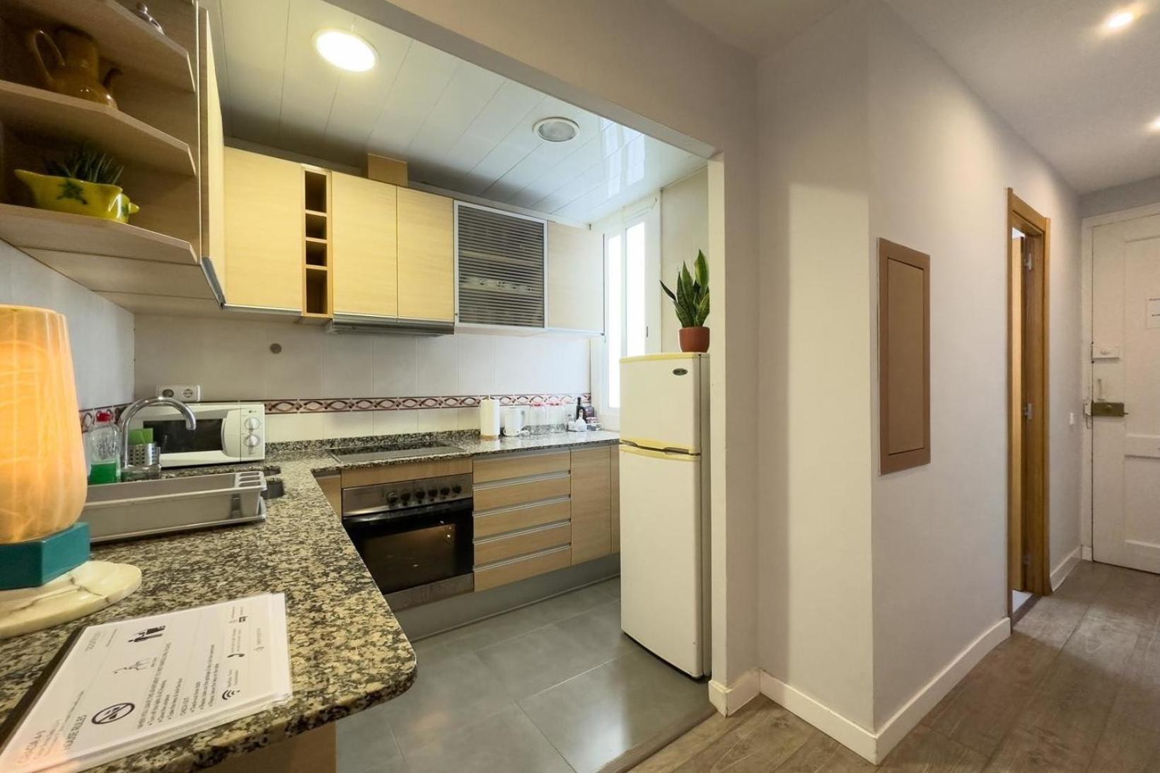 Apartment Fuer 2 Personen Ca 38 Qm In Barcelona-gracia, Costa Brava Costa Del Maresme *