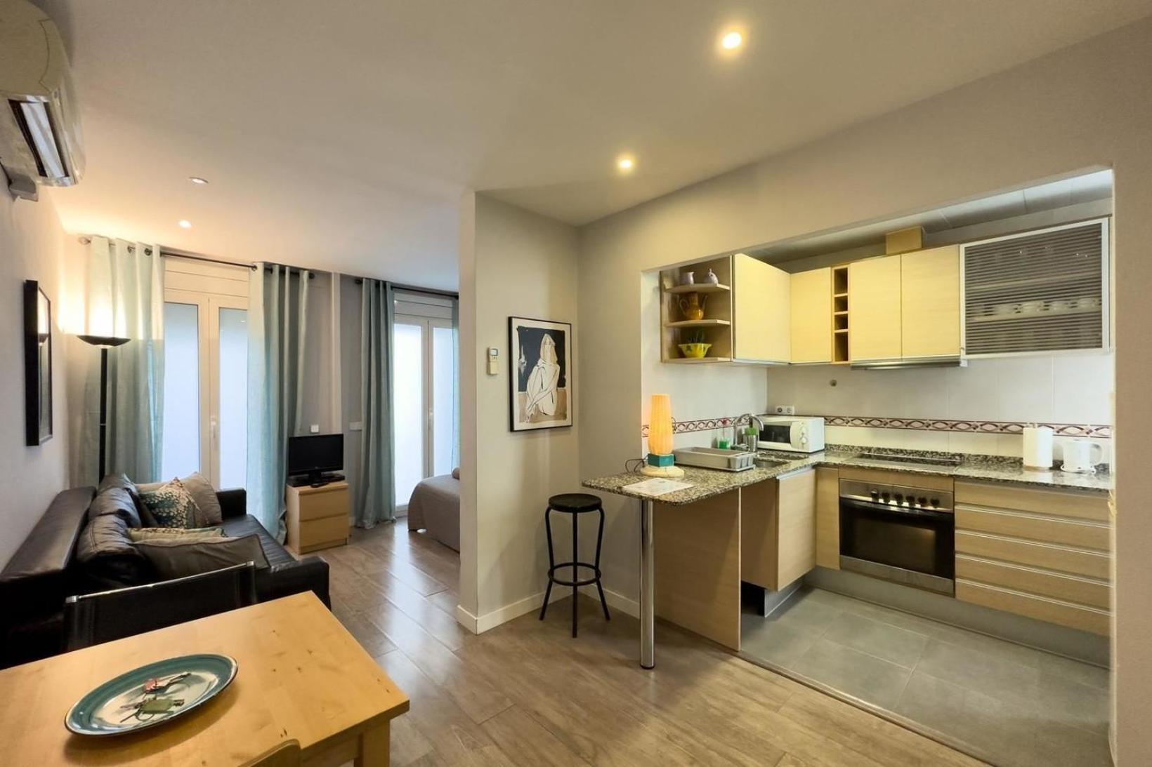 Fuer 2 Personen Ca 38 Qm In Barcelona-gracia, Costa Brava Costa Del Maresme Apartment Barcelona