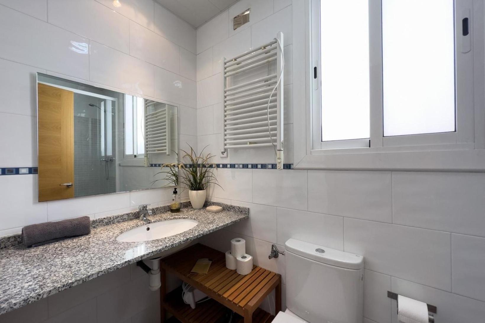 Fuer 2 Personen Ca 38 Qm In Barcelona-gracia, Costa Brava Costa Del Maresme *