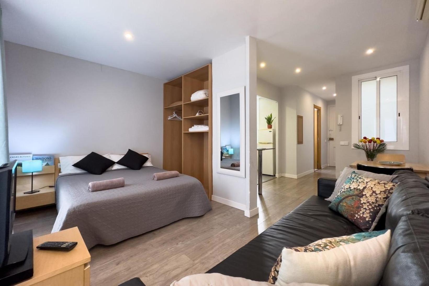 Fuer 2 Personen Ca 38 Qm In Barcelona-gracia, Costa Brava Costa Del Maresme