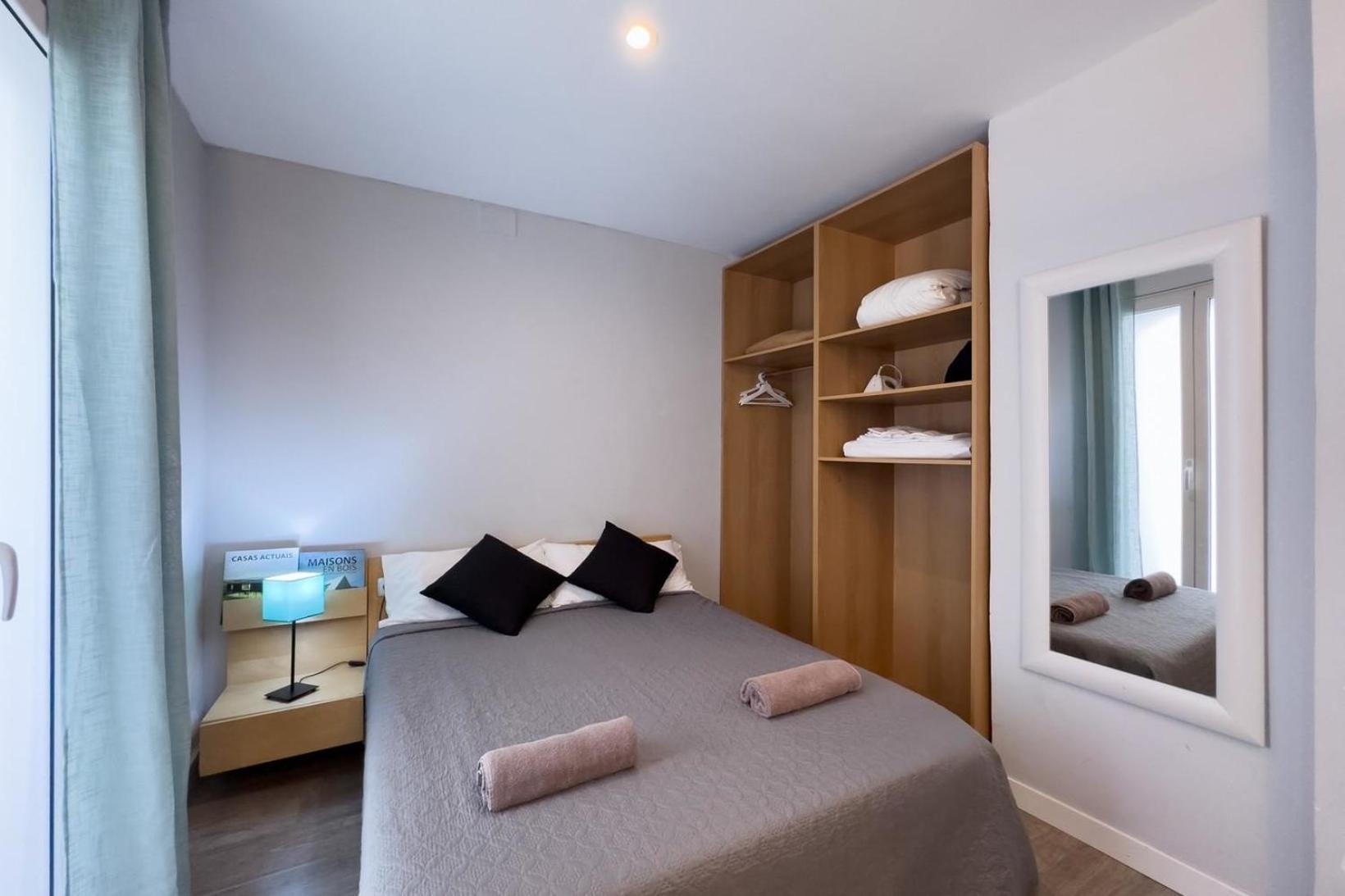 Fuer 2 Personen Ca 38 Qm In Barcelona-gracia, Costa Brava Costa Del Maresme Apartment