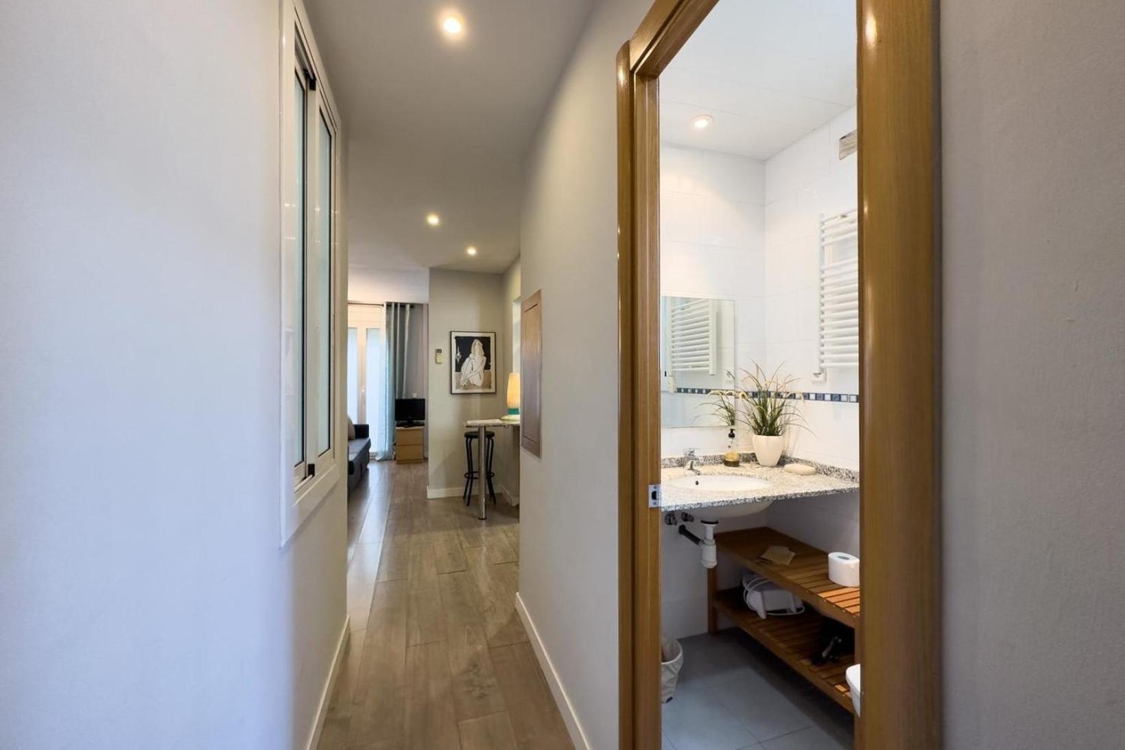 Fuer 2 Personen Ca 38 Qm In Barcelona-gracia, Costa Brava Costa Del Maresme Apartment Barcelona